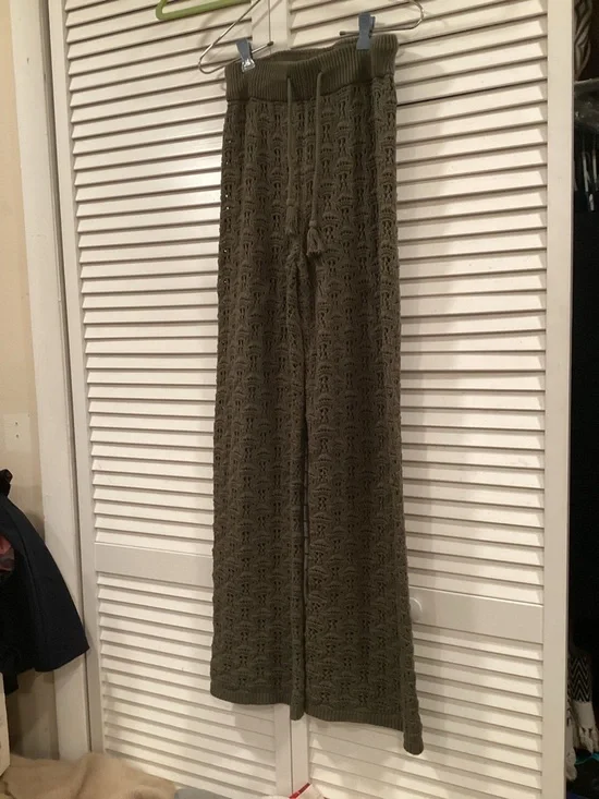 Aerie crocheted cover up Pants , XS swimsuit cover up - Picture 6 of 7
